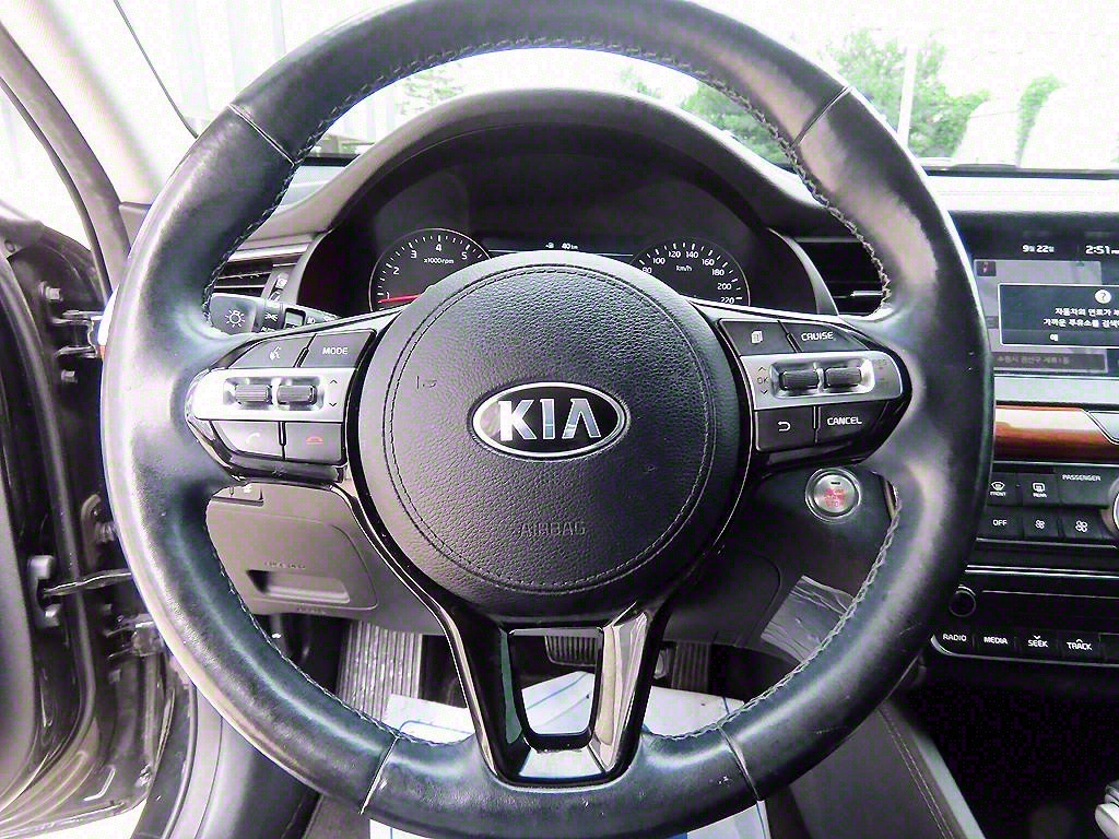 KIA K7 - Vista 8