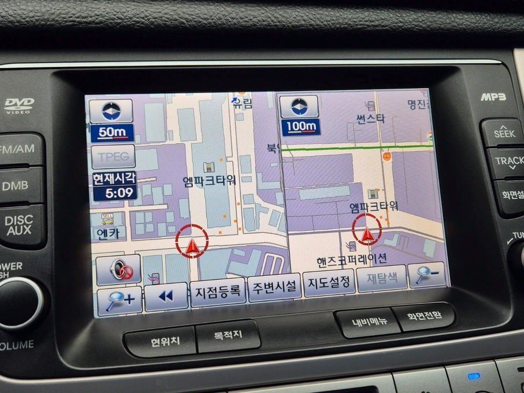 HYUNDAI Genesis - Vista 10