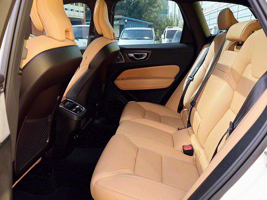 Volvo XC60 2019 Blanco - Importación desde Corea - HF Imports Iquique - Foto 10