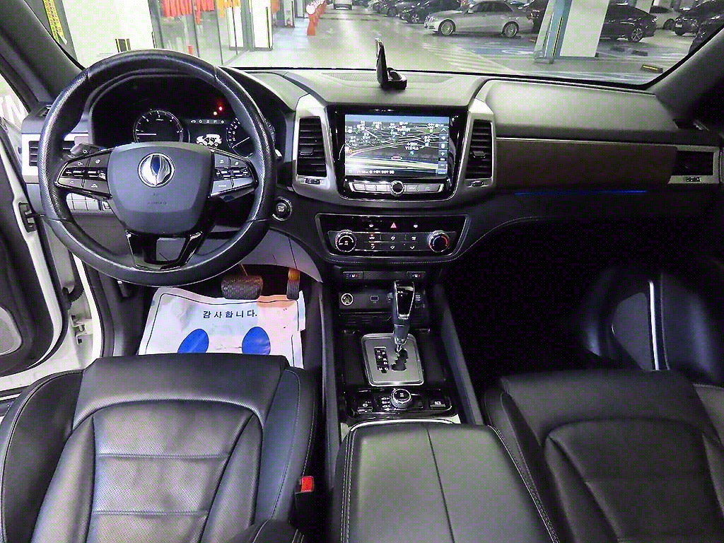 Ssangyong Rexton - Vista 10