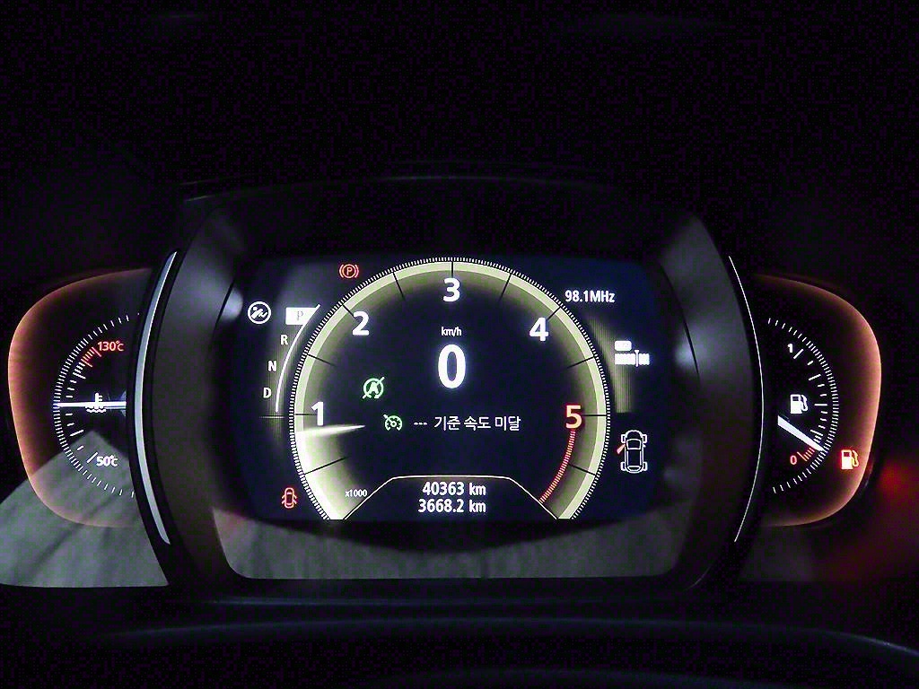 SAMSUNG QM6 - Vista 9