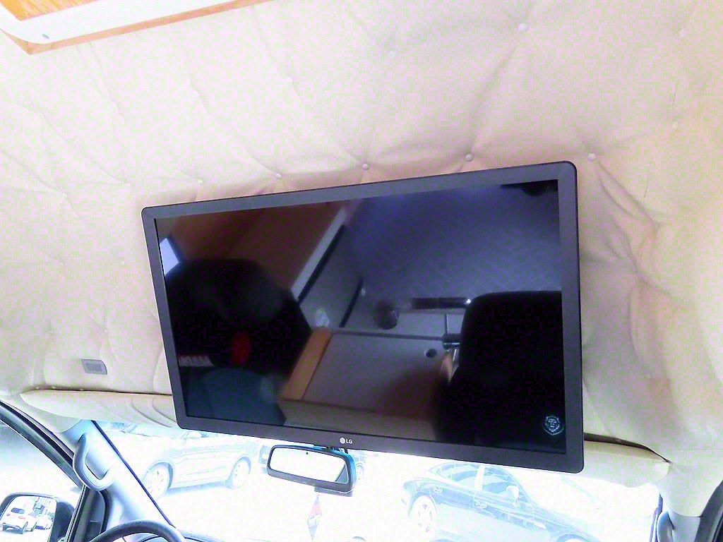 HYUNDAI Starex - Vista 12