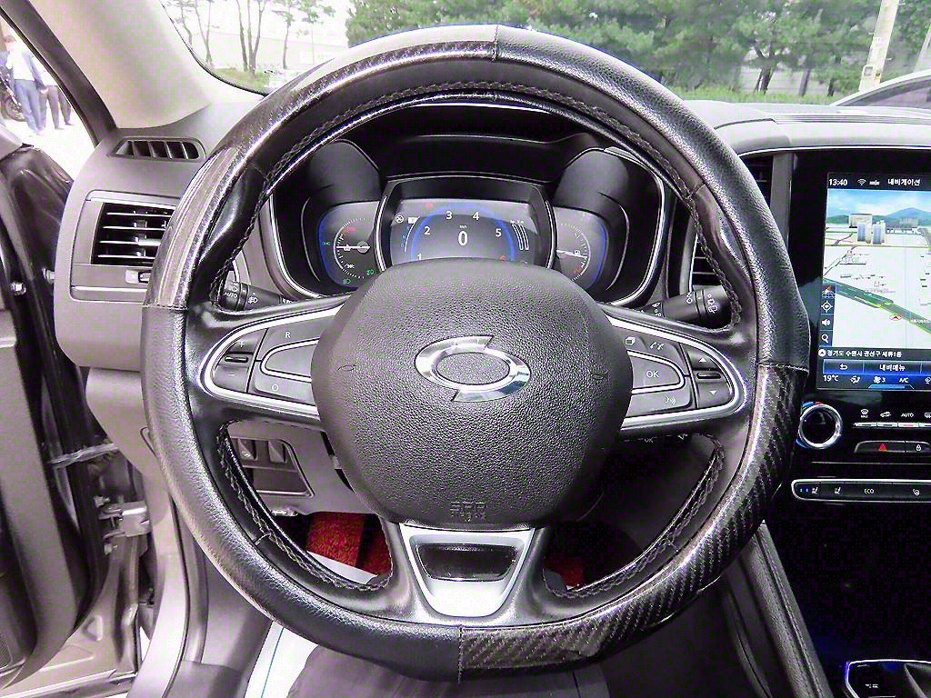 SAMSUNG QM6 - Vista 8