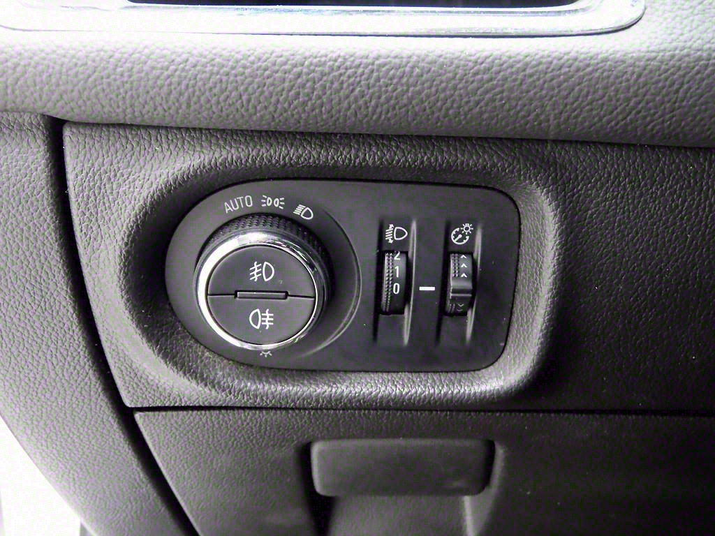 Chevrolet Cruise - Vista 12