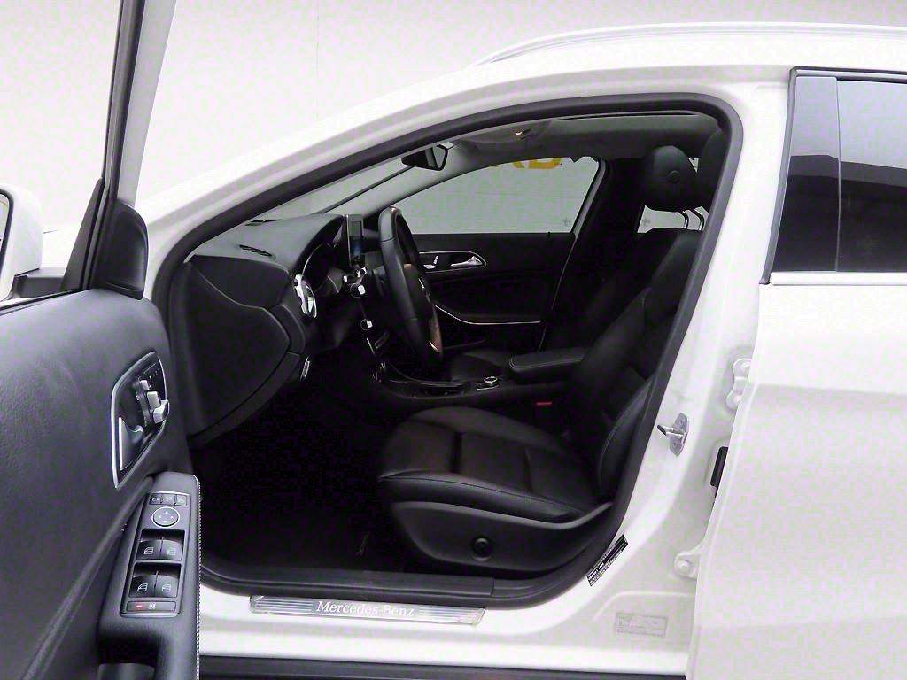 Mercedes Benz GLA Class 2018 - Importación desde Corea - HF Imports Iquique - Foto 13