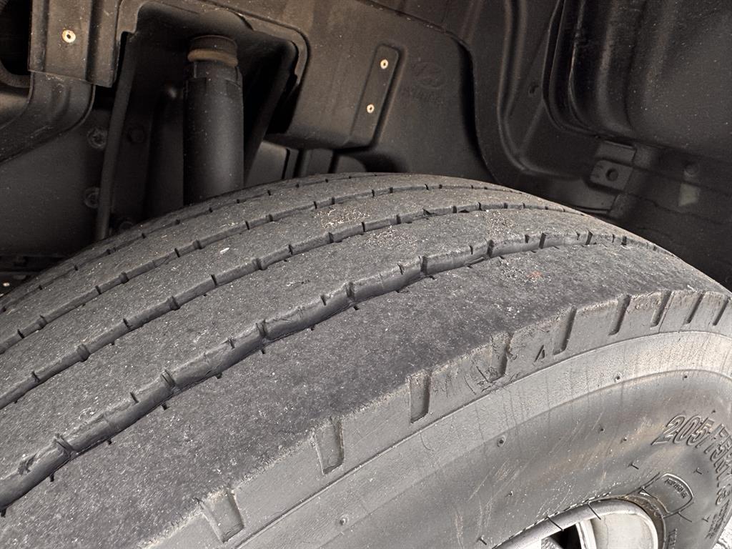 medium and large cargo truck 2023 Blanco - Importación desde Corea - HF Imports Iquique - Foto 17