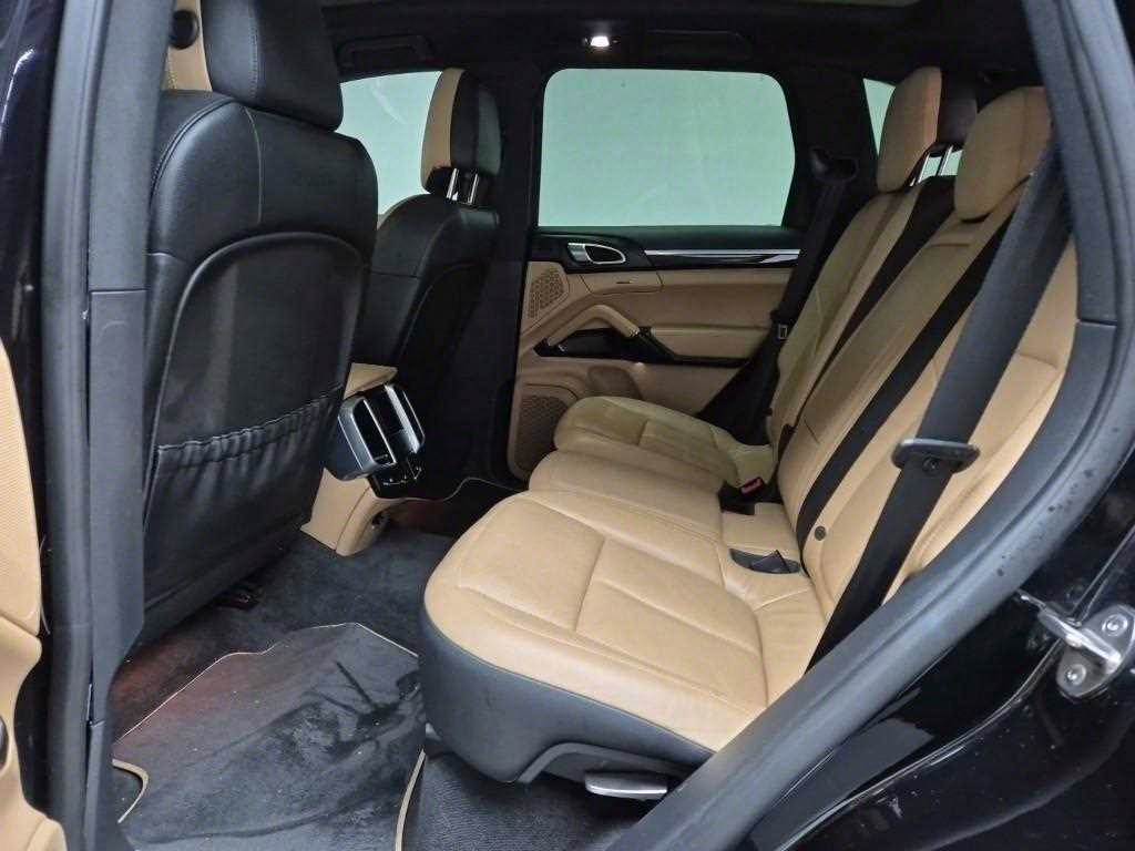 Porsche Cayenne - Vista 12