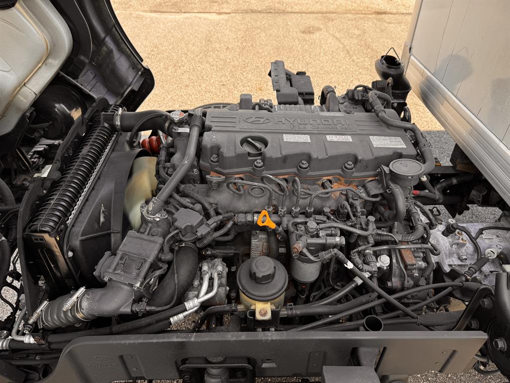 medium and large cargo truck 2023 Blanco - Importación desde Corea - HF Imports Iquique - Foto 16