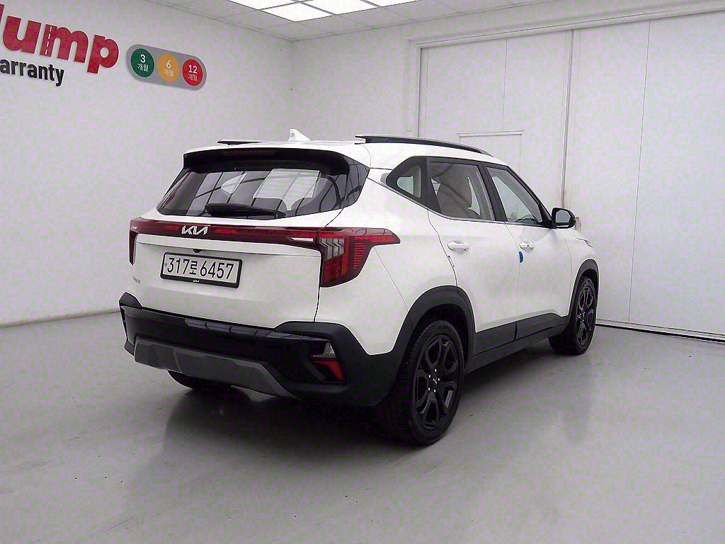 KIA Seltos - Vista 4