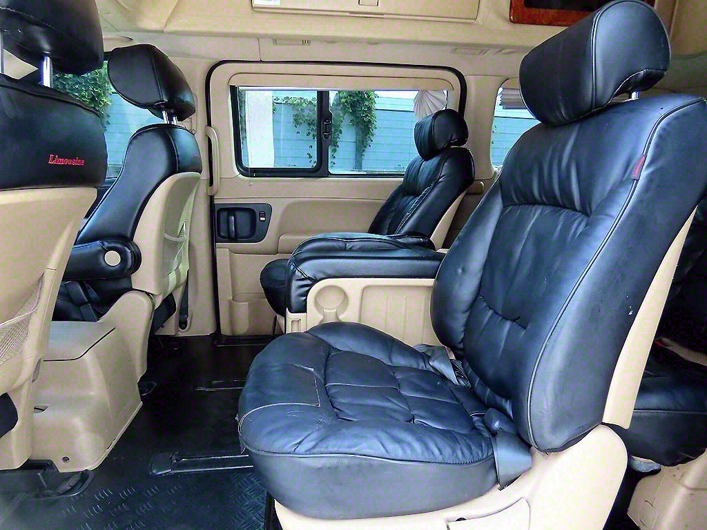 HYUNDAI Starex - Vista 6