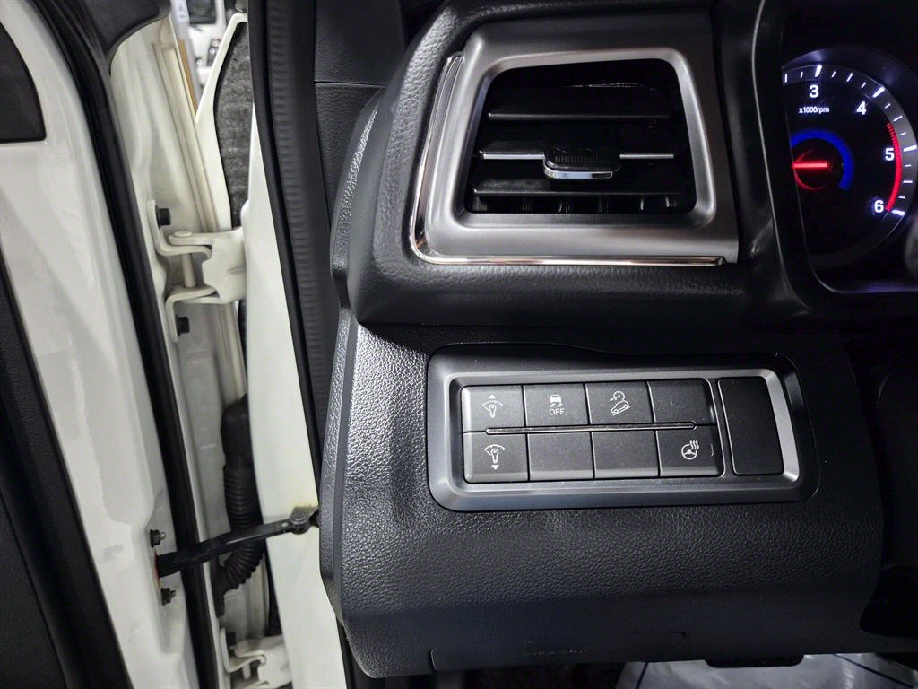 Ssangyong Tivoli - Vista 12