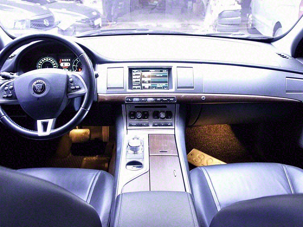 Jaguar XF 2014 Blanco - Importación desde Corea - HF Imports Iquique - Foto 7