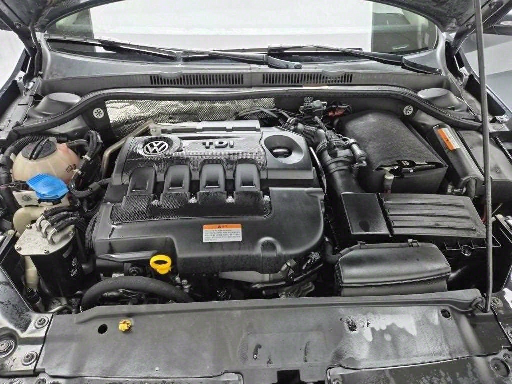 Volkswagen Jetta - Vista 5