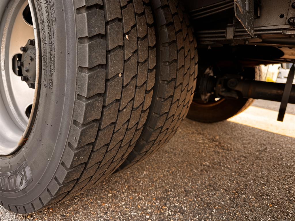 medium and large cargo truck 2023 Blanco - Importación desde Corea - HF Imports Iquique - Foto 18