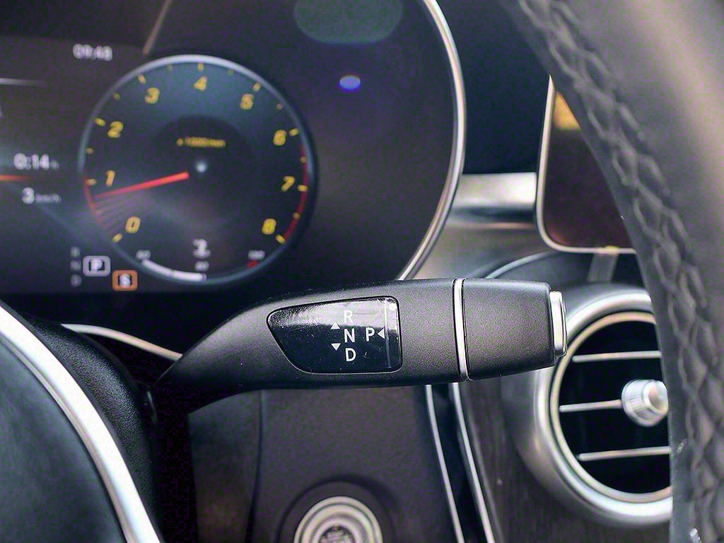 Mercedes Benz GLC Class 2023 Blanco - Importación desde Corea - HF Imports Iquique - Foto 7