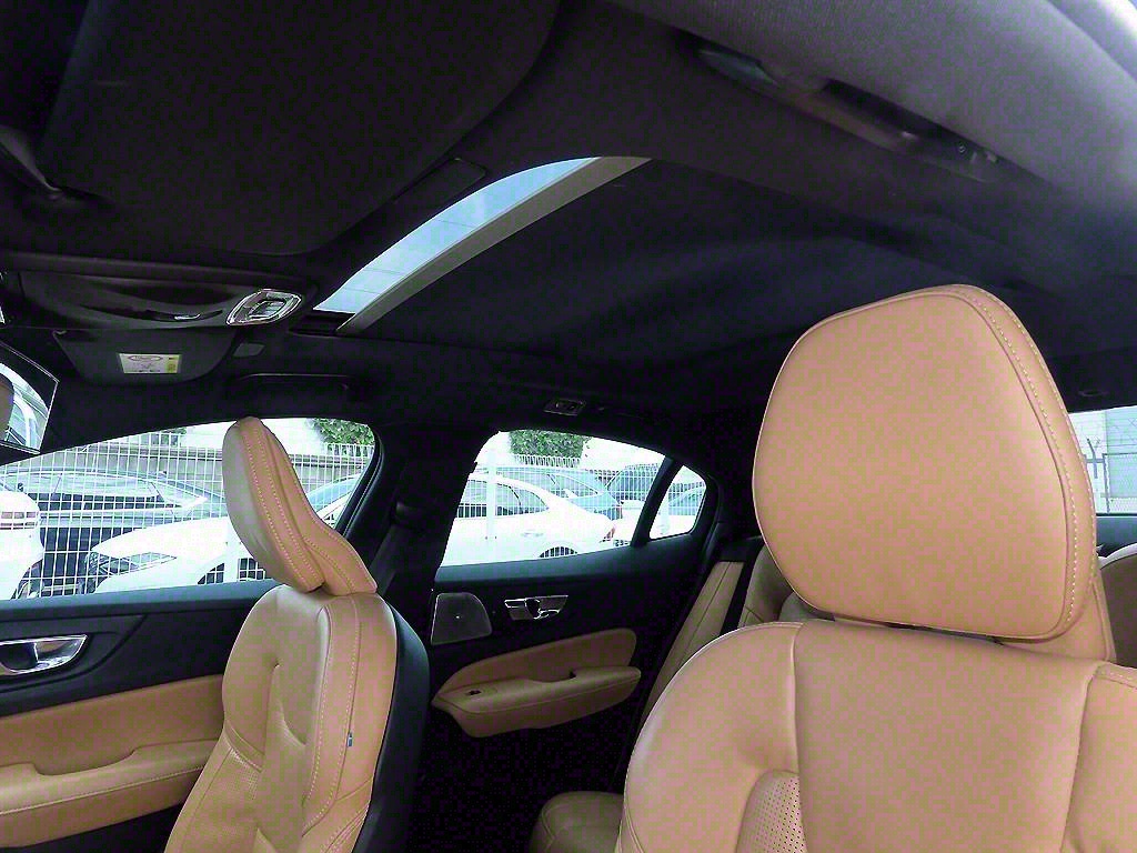 Volvo S60 2021 Negro - Importación desde Corea - HF Imports Iquique - Foto 18