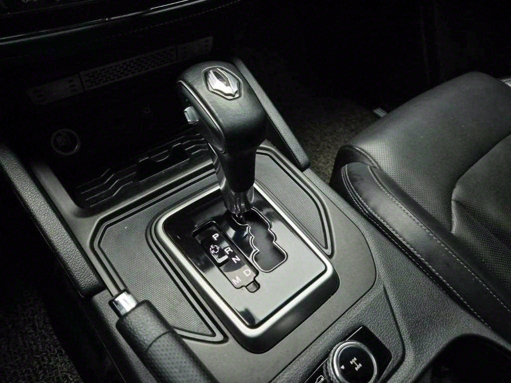 Ssangyong Rexton - Vista 8