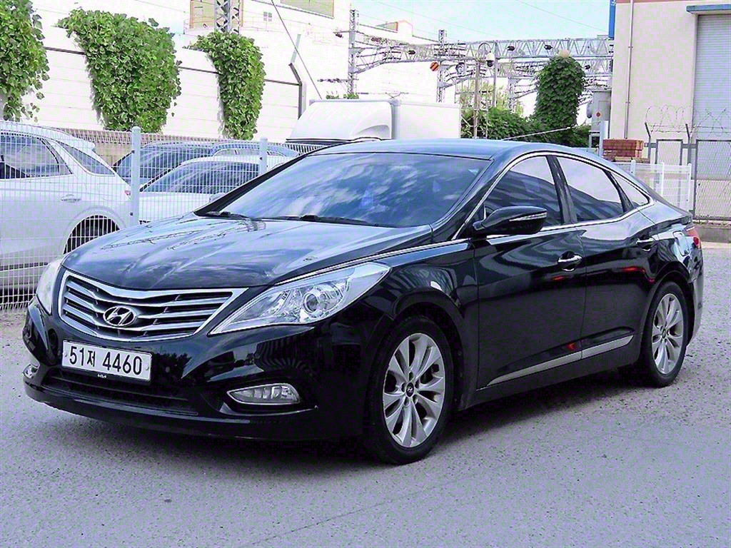HYUNDAI Grandeur - Vista 2