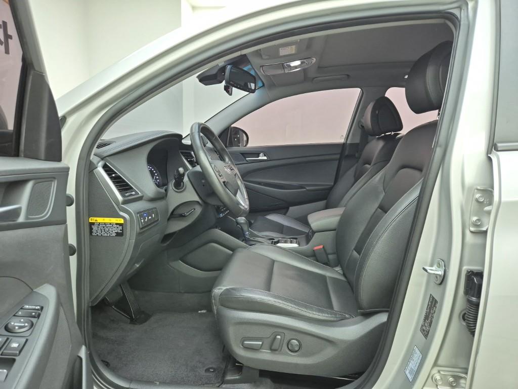 HYUNDAI Tucson - Vista 11