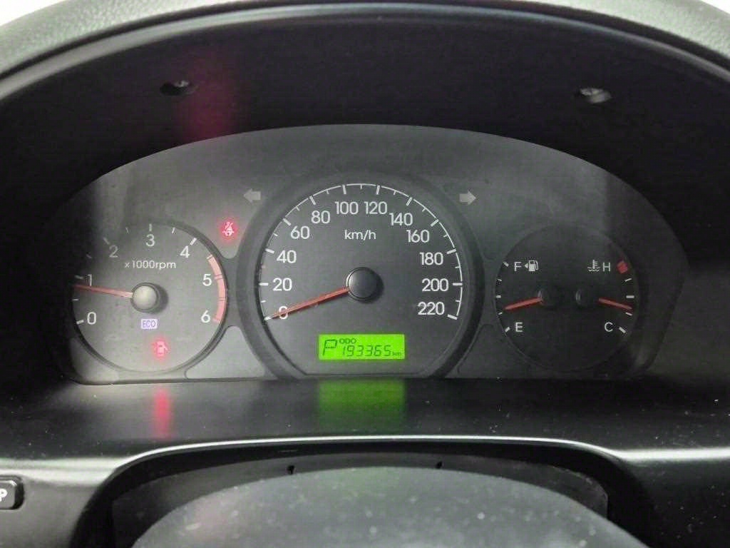 HYUNDAI Starex - Vista 6