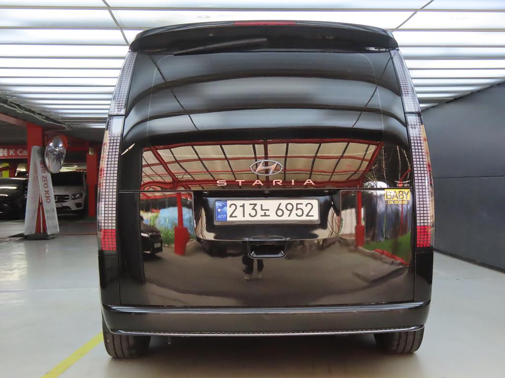 HYUNDAI Staria - Vista 4