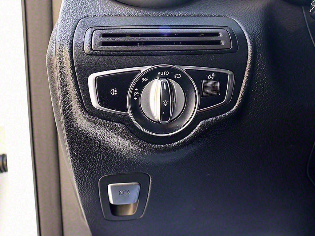 Mercedes Benz GLC Class 2023 Blanco - Importación desde Corea - HF Imports Iquique - Foto 11