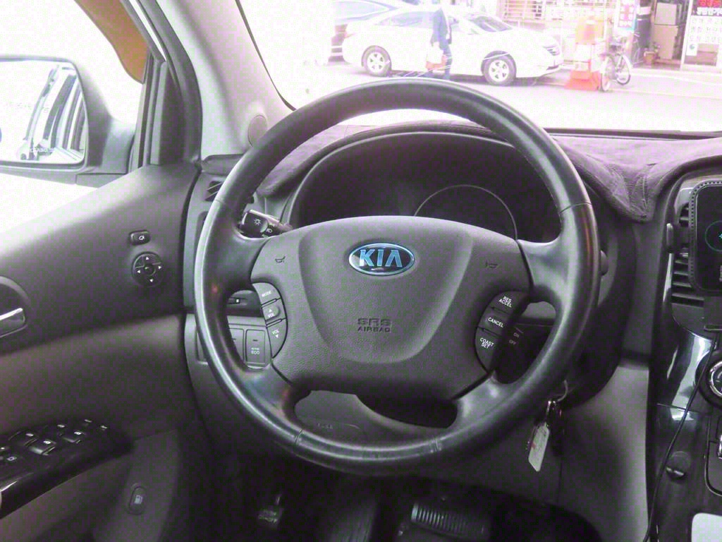 KIA Carnival 2014 - Importación desde Corea - HF Imports Iquique - Foto 17