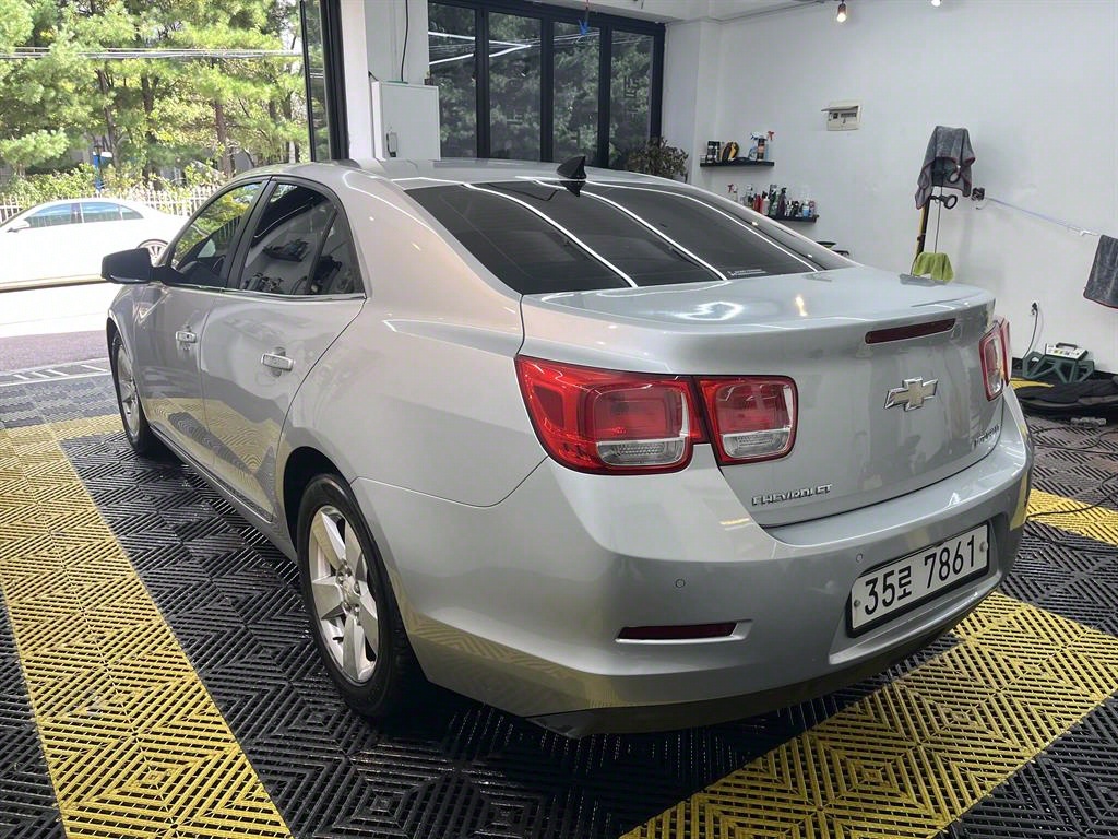Chevrolet Malibu - Vista 6