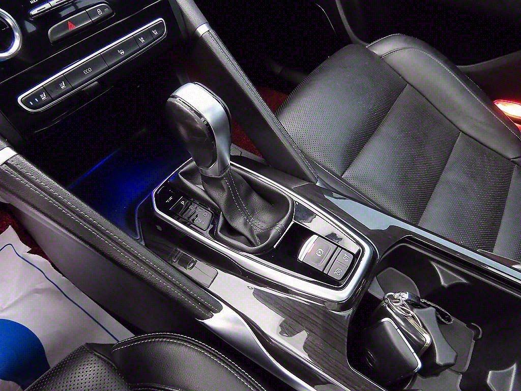 SAMSUNG QM6 - Vista 10