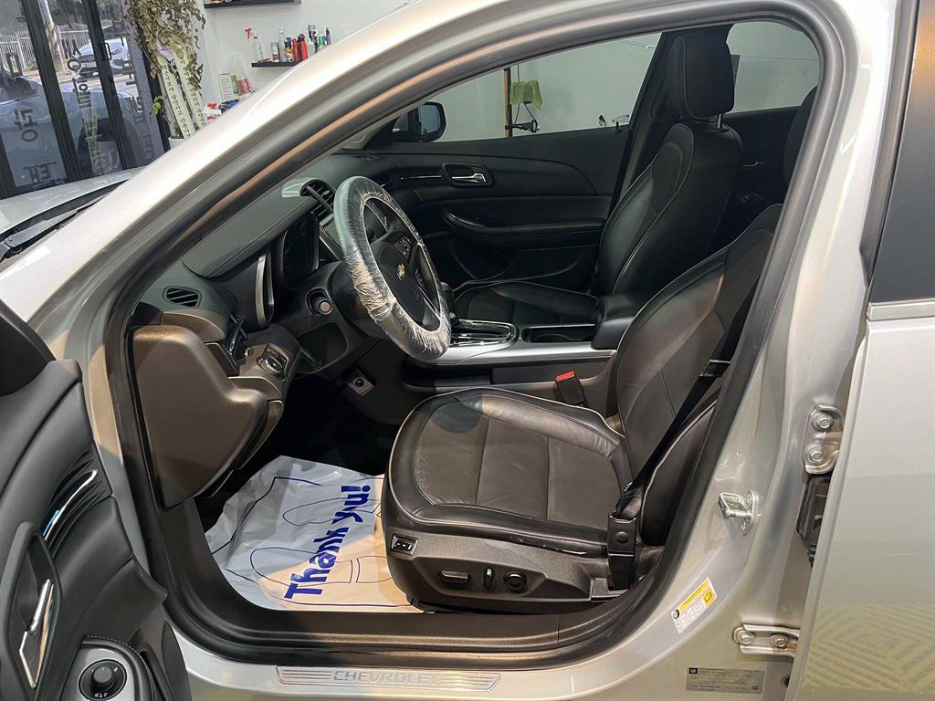 Chevrolet Malibu - Vista 8