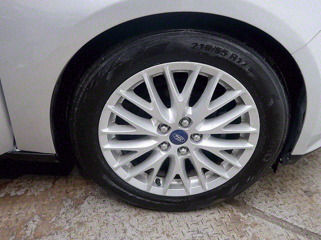 Ford Focus 2012 Rojo - Importación desde Corea - HF Imports Iquique - Foto 8