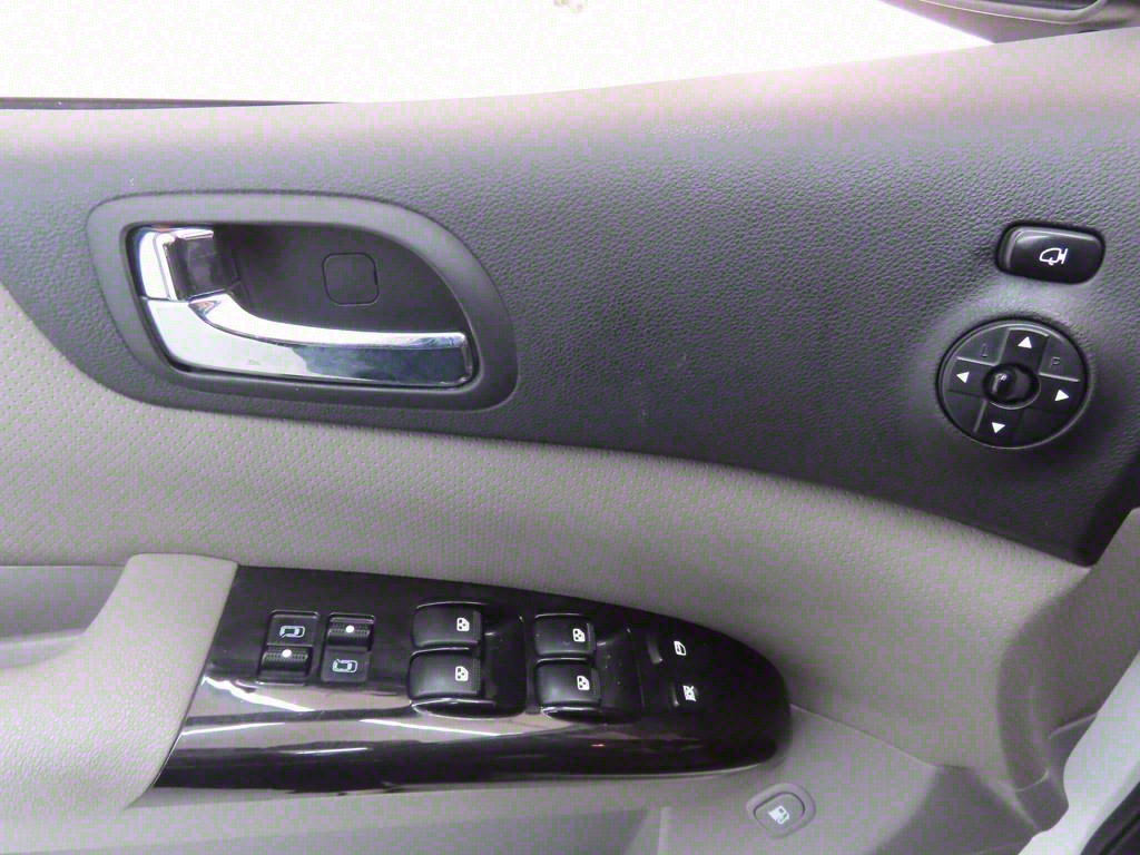 KIA Carnival - Vista 9