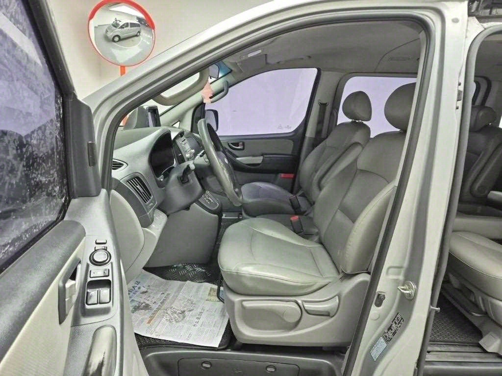 HYUNDAI Starex 2012 Gris - Importación desde Corea - HF Imports Iquique - Foto 13