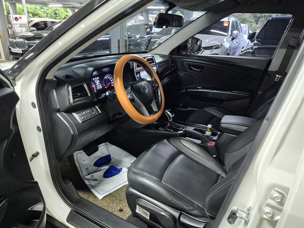 Ssangyong Tivoli 2020 Blanco - Importación desde Corea - HF Imports Iquique - Foto 14