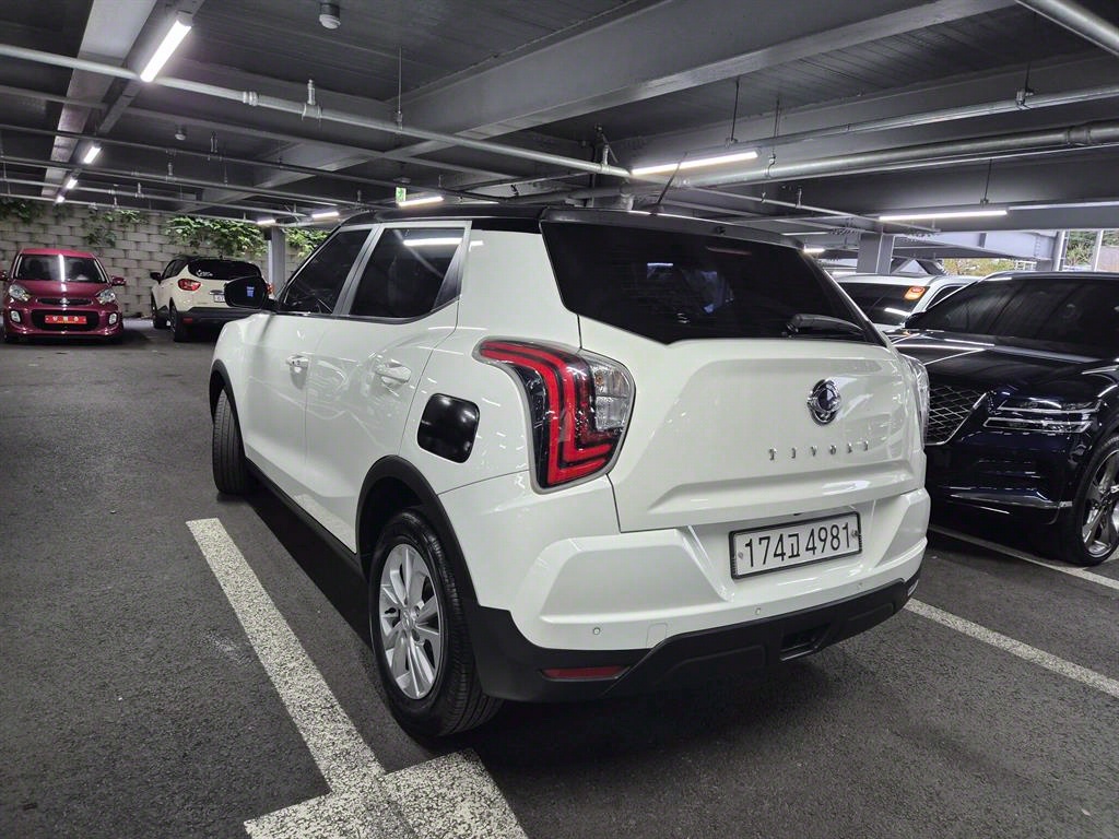 Ssangyong Tivoli - Vista 4