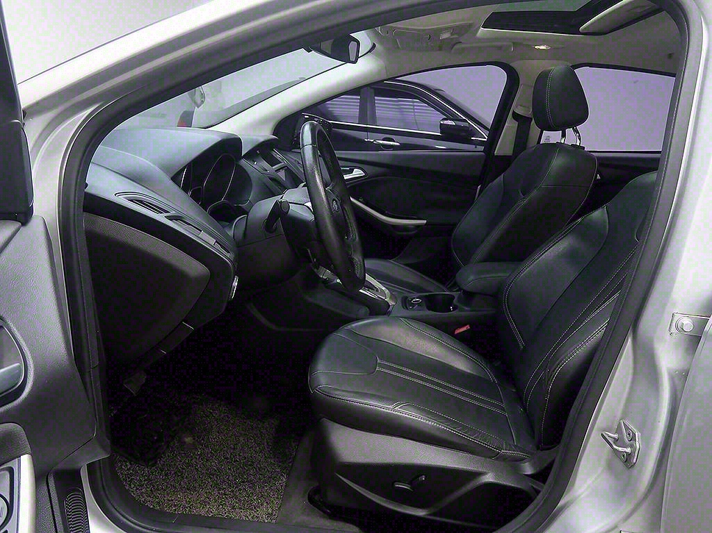 Ford Focus 2012 Rojo - Importación desde Corea - HF Imports Iquique - Foto 11