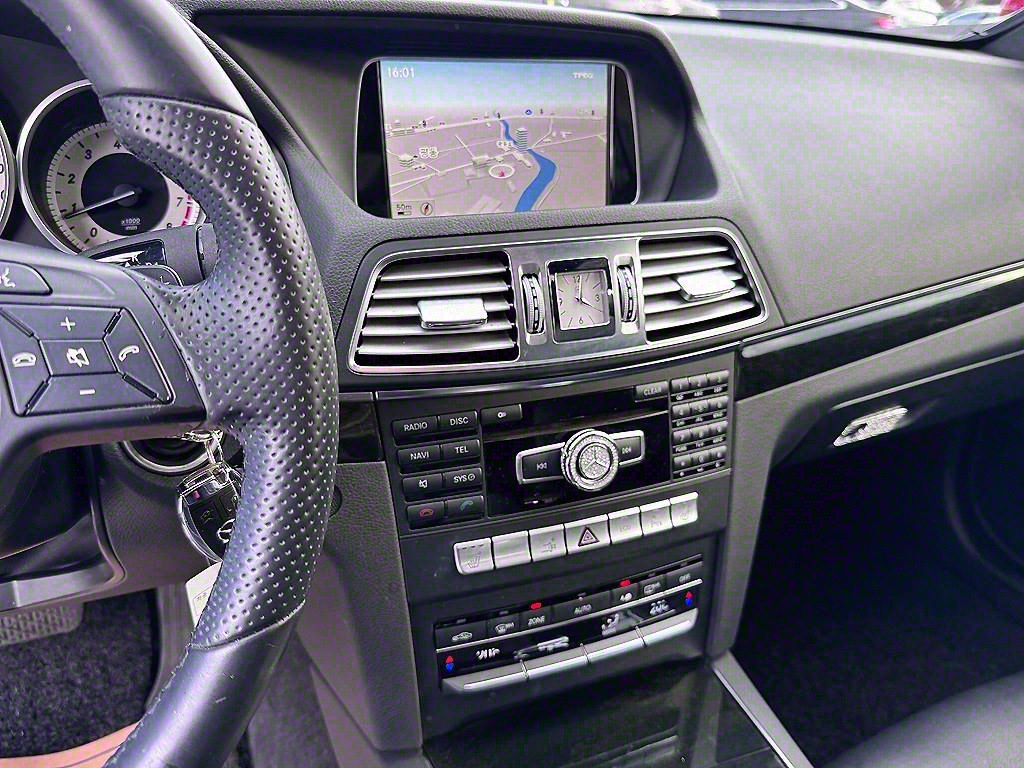 Mercedes Benz E class - Vista 10