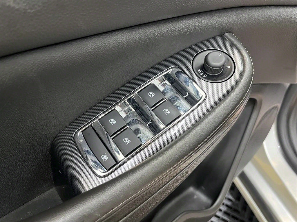 Chevrolet Malibu - Vista 11