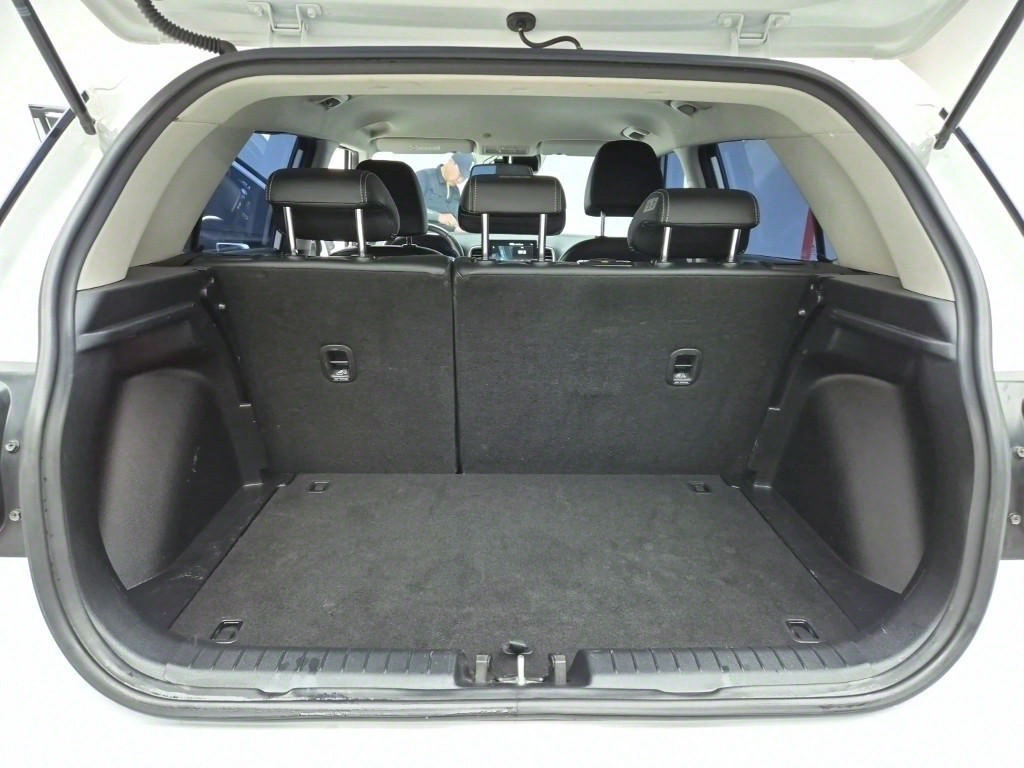 HYUNDAI Venue 2020 Blanco - Importación desde Corea - HF Imports Iquique - Foto 18