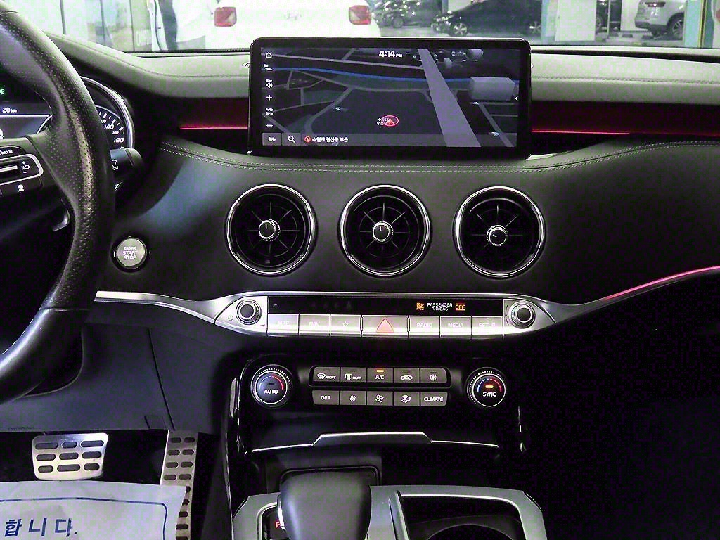 KIA Stinger - Vista 11