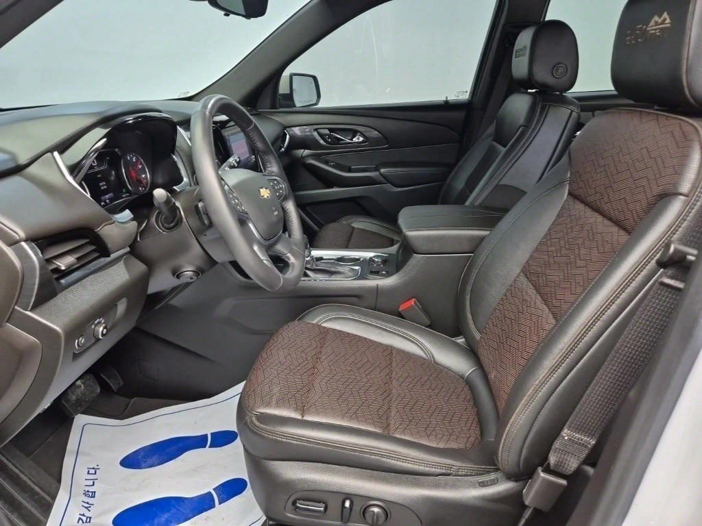 Chevrolet Travers - Vista 11