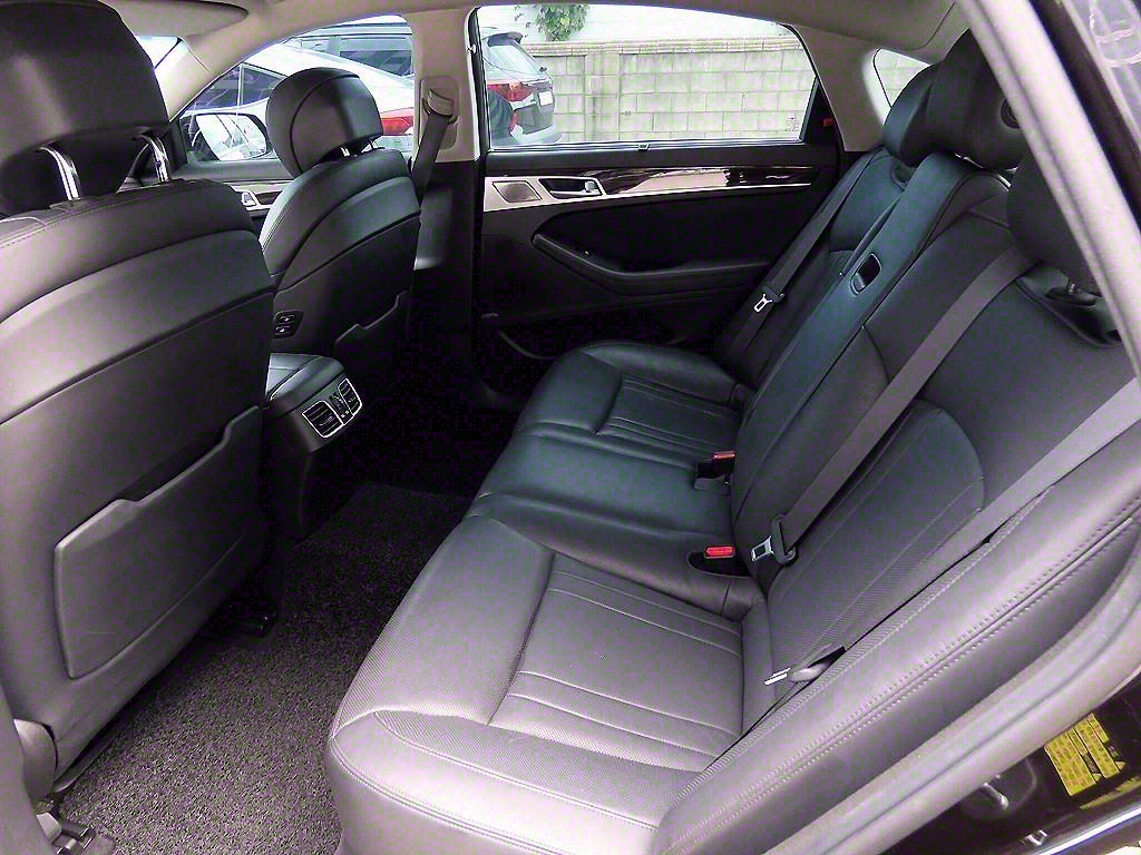 Genesis G80 - Vista 6