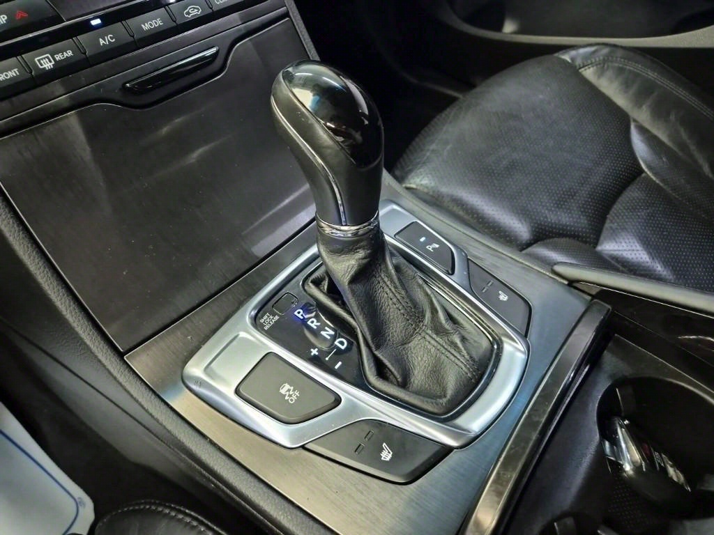 HYUNDAI Grandeur - Vista 8