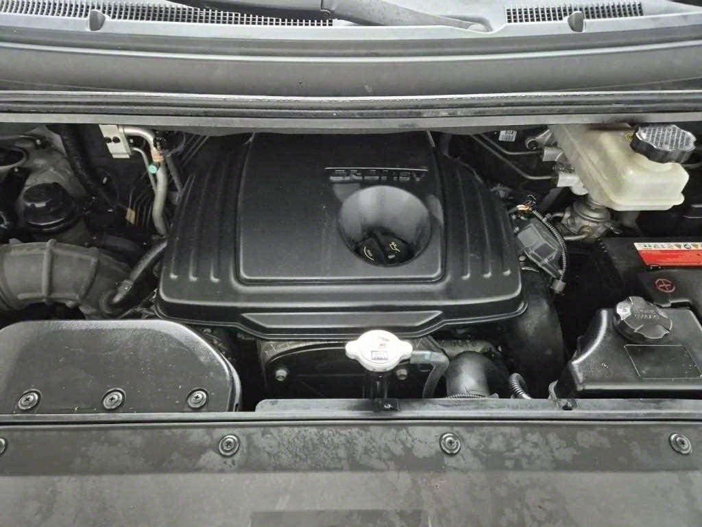 HYUNDAI Starex - Vista 5