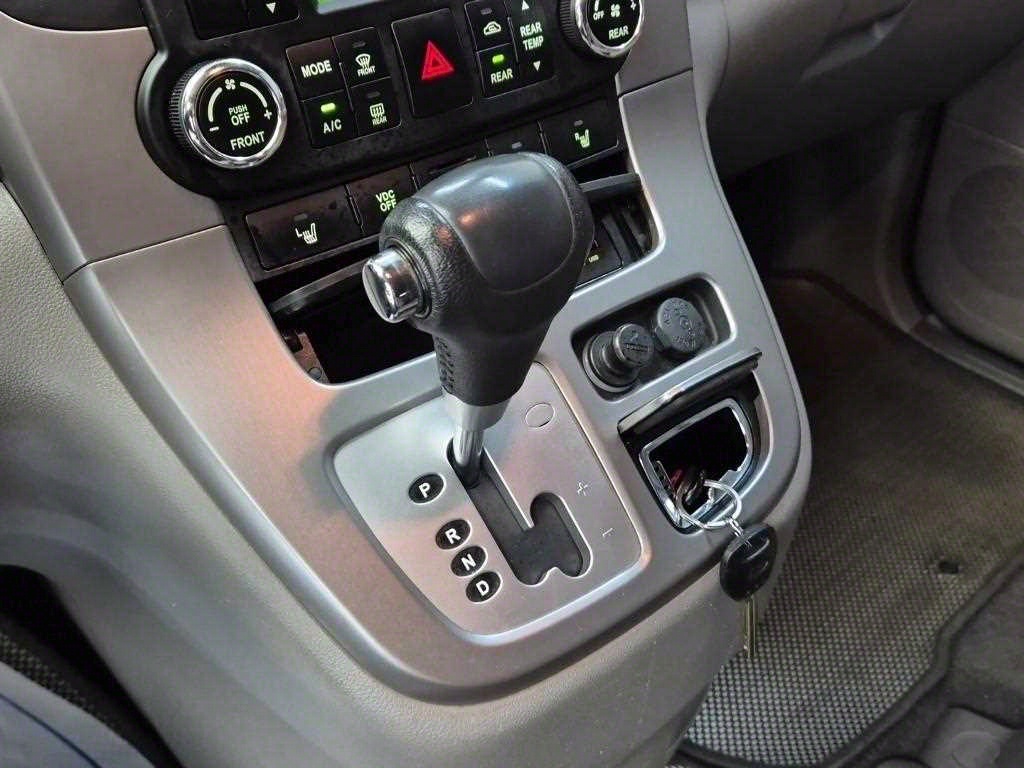 KIA Carnival - Vista 8