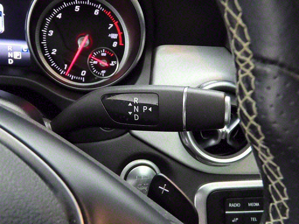 Mercedes Benz GLA Class - Vista 11