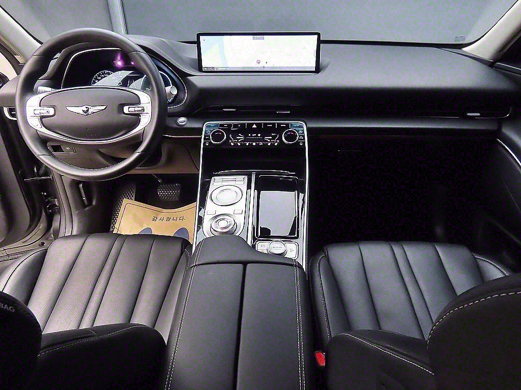 Genesis GV80 - Vista 9
