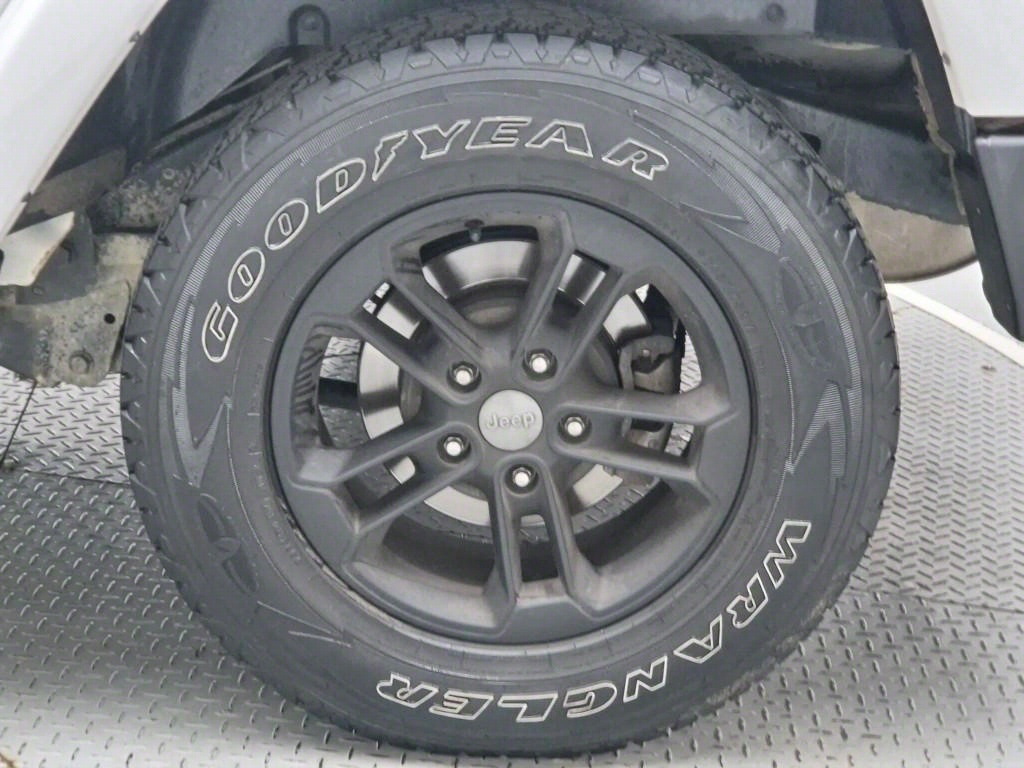 Jeep Wrangler 2017 Blanco - Importación desde Corea - HF Imports Iquique - Foto 20