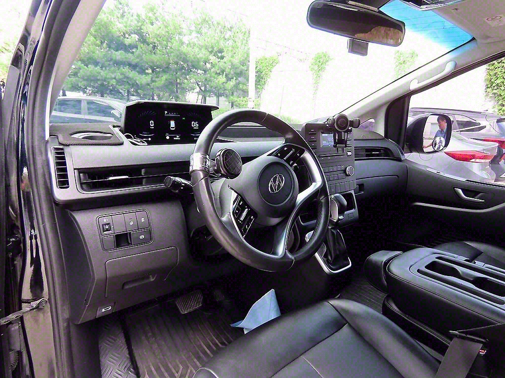 HYUNDAI Staria - Vista 7