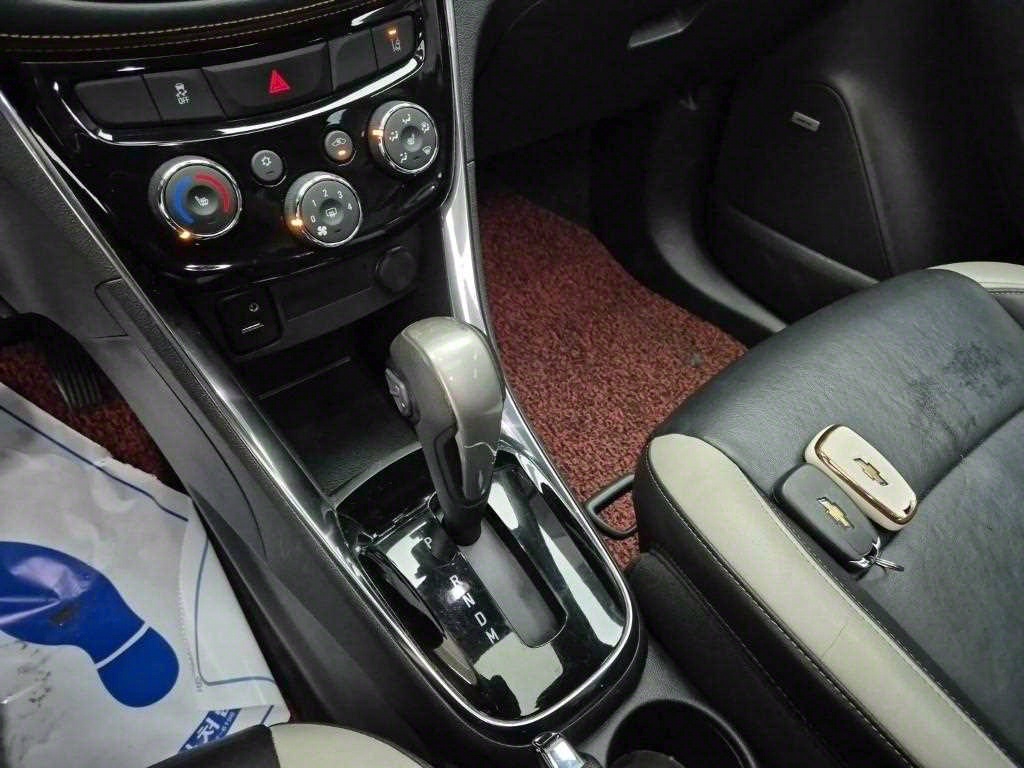 Chevrolet Trax - Vista 8